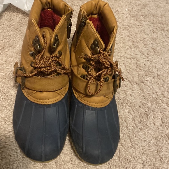 Tommy HilFiger boots - Picture 3 of 3